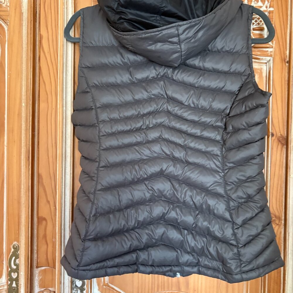 Bernardo Down  Puffer vest with hood - Picture 2 of 5